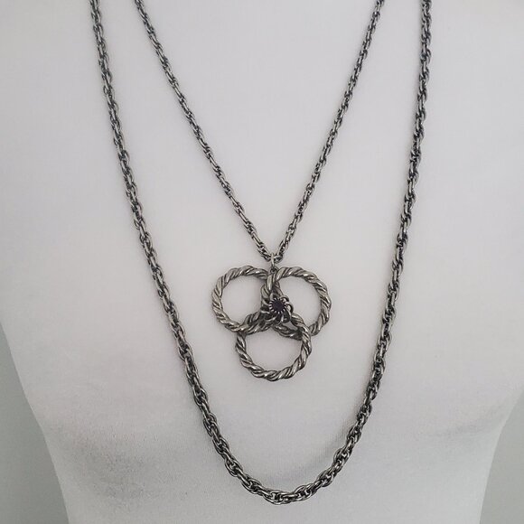 Vtg Long Double Rope Chain Cluster Pendant Necklace Purple Stone Flower Centre - Picture 2 of 5